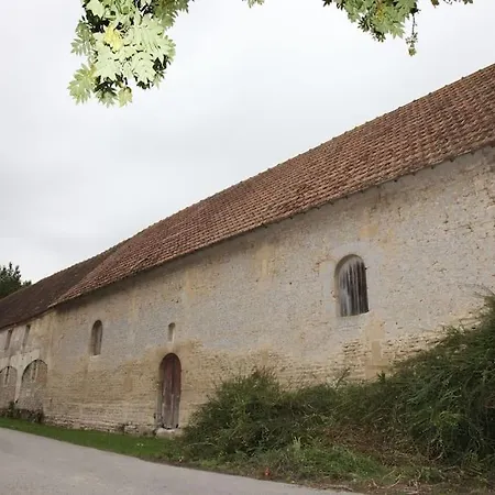 Maison De Famille Entre Et Campagne 호텔 *